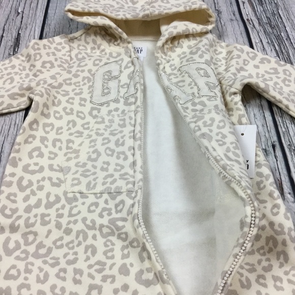 Gap Girls 0 3 6 12 Month Leopard Logo Romper - Picture 4 of 7